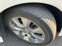 Honda JADE лот № 30083 оценка 4  с аукциона в Японии 8