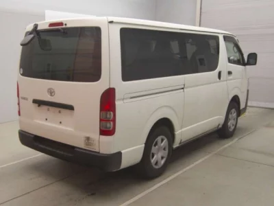 Toyota HIACE VAN  с аукциона в Японии