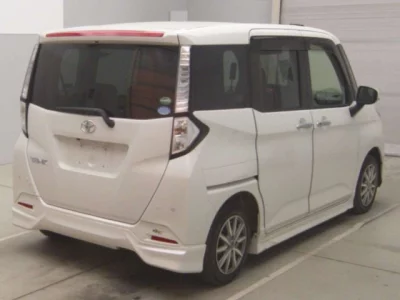 Toyota TANK  с аукциона в Японии