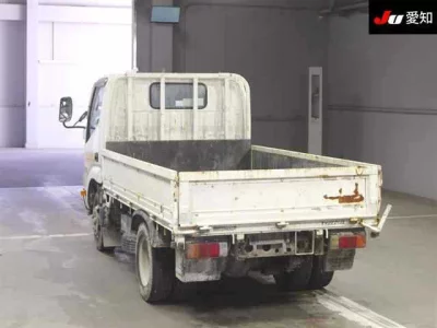 Toyota DYNA  с аукциона в Японии