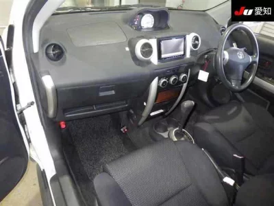 Toyota IST  с аукциона в Японии