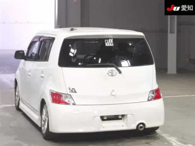 Toyota bB