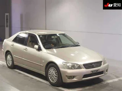 Toyota ALTEZZA  с аукциона в Японии