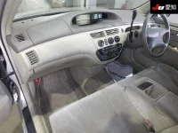 Toyota VISTA лот № 303 оценка 3.5  с аукциона в Японии 2