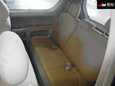 Toyota PORTE  с аукциона в Японии