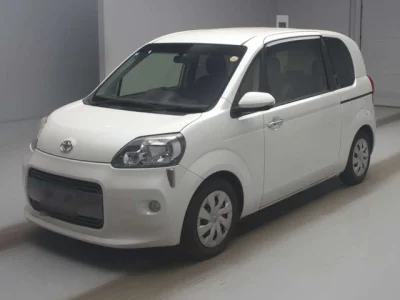 Toyota PORTE  с аукциона в Японии