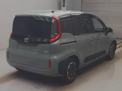 Toyota Sienta