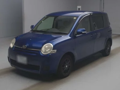 Toyota SIENTA  с аукциона в Японии