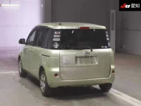 Toyota SIENTA лот № 30700 оценка 3.5  с аукциона в Японии 1