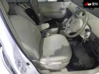 Toyota SIENTA лот № 30675 оценка 3.5  с аукциона в Японии 5