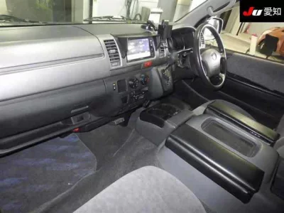 Toyota HIACE VAN  с аукциона в Японии