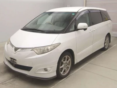 Toyota ESTIMA  с аукциона в Японии