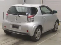 Toyota IQ лот № 70162 оценка 3.5  с аукциона в Японии 1