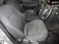 Toyota Prius лот № 4303 оценка 4.5  с аукциона в Японии 5