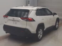 Toyota RAV4 лот № 2126 оценка 4  с аукциона в Японии 1