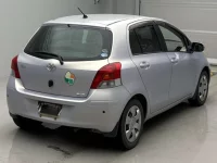Toyota VITZ лот № 40079 оценка RA  с аукциона в Японии 1