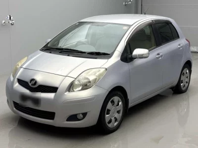Toyota VITZ  с аукциона в Японии