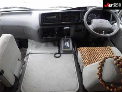 Toyota COASTER