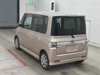 Daihatsu TANTO лот № 90324 оценка 3.5  с аукциона в Японии 1