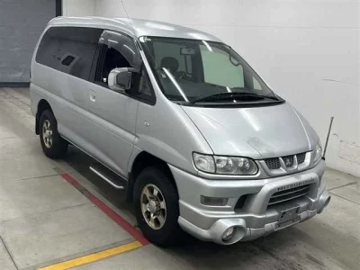 Mitsubishi DELICA  с аукциона в Японии
