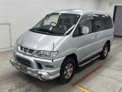 Mitsubishi DELICA  с аукциона в Японии