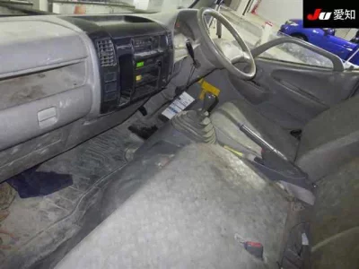 Toyota DYNA  с аукциона в Японии