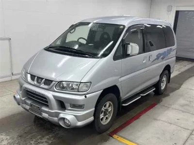 Mitsubishi DELICA  с аукциона в Японии