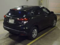 Honda VEZEL лот № 7217 оценка 3.5  с аукциона в Японии 1