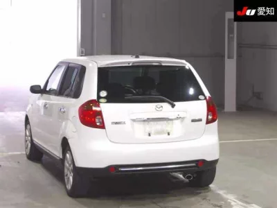Mazda Verisa