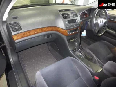 Honda INSPIRE  с аукциона в Японии