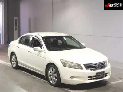 Honda INSPIRE  с аукциона в Японии