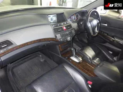 Honda INSPIRE  с аукциона в Японии