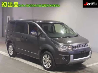 Mitsubishi Delica D:5