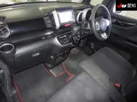 Honda N BOX лот № 35073 оценка 3.5  с аукциона в Японии 2