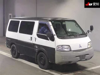 Mitsubishi DELICA  с аукциона в Японии