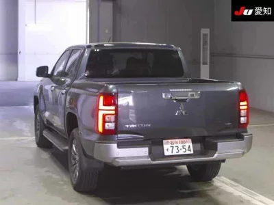 Mitsubishi TRITON