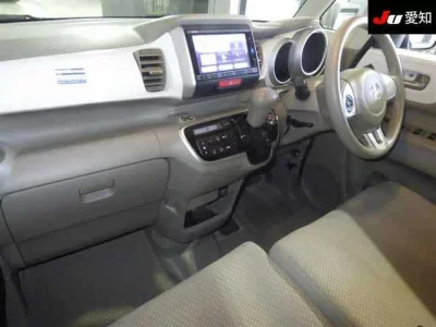Honda N-Box Slash