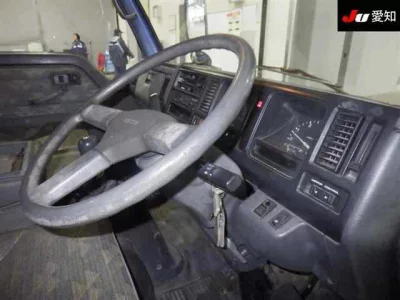 Mazda Titan