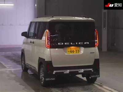 Mitsubishi Delica Mini