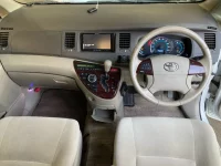 Toyota ISIS лот № 8087 оценка R  с аукциона в Японии 2