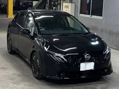 Nissan AURA