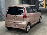 Nissan DAYZ лот № 3004 оценка 4  с аукциона в Японии 4