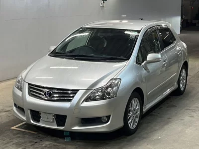 Toyota BLADE