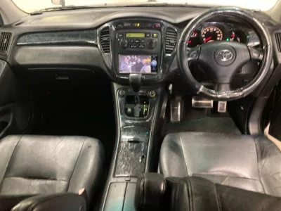 Toyota KLUGER  с аукциона в Японии