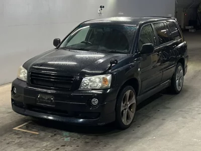 Toyota KLUGER  с аукциона в Японии