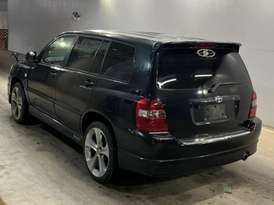 Toyota KLUGER  с аукциона в Японии