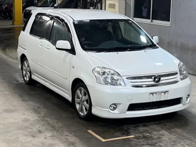 Toyota Raum