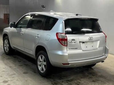 Toyota VANGUARD  с аукциона в Японии