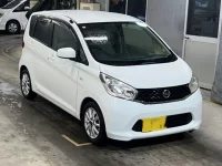 Nissan DAYZ лот № 964 оценка R  с аукциона в Японии 3