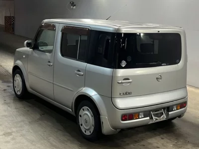 Nissan CUBE  с аукциона в Японии